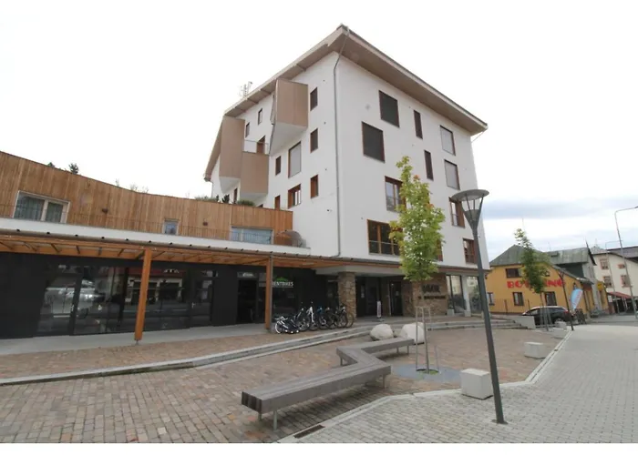 Studio Apartman 22, Rezidence Javor
