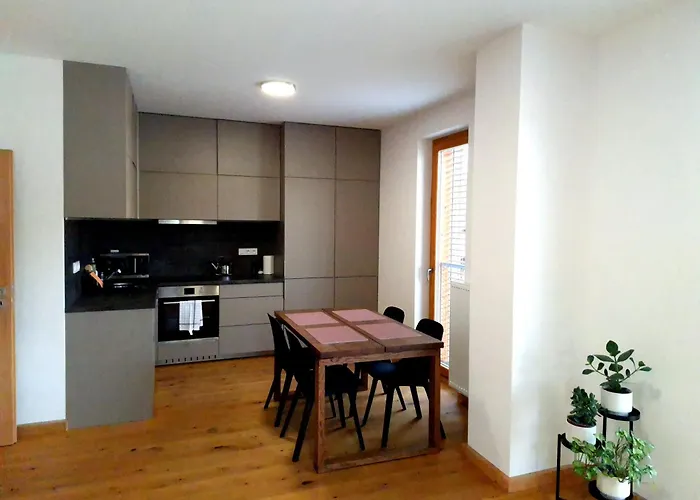 Studio Apartman 22, Rezidence Javor